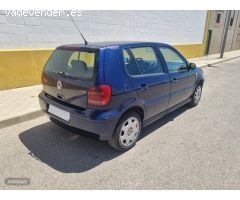 Volkswagen Polo 1.9 sdi de 2000 con 148.000 Km por 1.300 EUR. en Sevilla