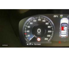 Volvo XC40 XC40 T3 R-Desing Automatico de 2020 con 85.812 Km por 31.700 EUR. en Lleida
