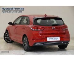 Hyundai i30 1.5 DPI Klass SLX 110 de 2022 con 14.013 Km por 20.090 EUR. en Sevilla