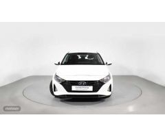 Hyundai i20 1.2 MPI Klass de 2023 con 13.131 Km por 17.700 EUR. en Barcelona