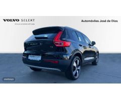 Volvo XC40 XC40 Momentum Pro, T3 automatico de 2020 con 87.150 Km por 27.900 EUR. en Zamora