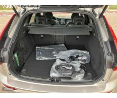 Volvo XC 60 XC60 Recharge Plus, T6 plug-in hybrid eAWD, Electrico/Gasolina, Bright de 2023 con 562 K