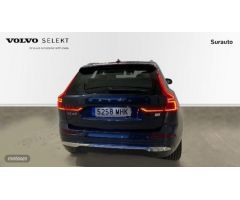 Volvo XC 60 XC60 Recharge Core, T6 plug-in hybrid eAWD, Electrico/Gasolina, Bright de 2023 con 12.38