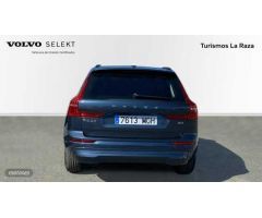 Volvo XC 60 TODOTERRENO 2.0 B4 P CORE AUTO 197CV 5P de 2023 con 21.864 Km por 44.900 EUR. en Sevilla