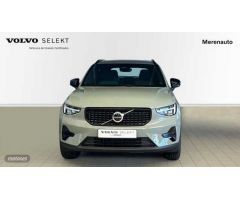 Volvo XC40 XC40 Plus, B3 mild hybrid, Gasolina, Dark de 2023 con 20.920 Km por 39.500 EUR. en A Coru