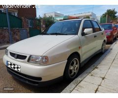 Seat Cordoba 1.6 i Dreams 75 CV de 1999 con 153.000 Km por 1.452 EUR. en Madrid