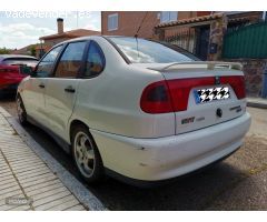 Seat Cordoba 1.6 i Dreams 75 CV de 1999 con 153.000 Km por 1.452 EUR. en Madrid