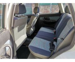Seat Cordoba 1.6 i Dreams 75 CV de 1999 con 153.000 Km por 1.452 EUR. en Madrid