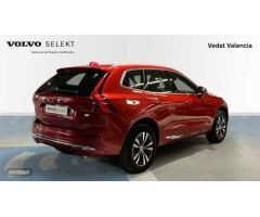 Volvo XC 60 2.0 T6 RECHARGE CORE AUTO 4WD 350 5P de 2023 con 16.830 Km por 53.900 EUR. en Valencia