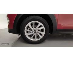 Hyundai Tucson Tucson 1.7CRDI BD Link 4x2 115 de 2018 con 31.850 Km por 17.900 EUR. en Barcelona