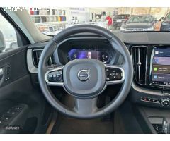 Volvo XC 60 XC60 Plus, B4 (gasolina), Gasolina, Bright de 2023 con 22.452 Km por 47.900 EUR. en Bada