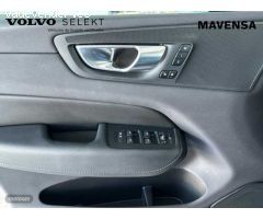 Volvo XC 60 XC60 Plus, B4 (gasolina), Gasolina, Bright de 2023 con 22.452 Km por 47.900 EUR. en Bada
