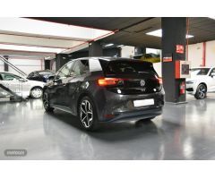 Volkswagen ID.3 1st Plus Auto 150 kW (204 CV) de 2020 con 41.000 Km por 22.500 EUR. en Madrid
