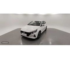 Hyundai i20 1.0 TGDI Klass 100 de 2023 con 9.639 Km por 16.900 EUR. en Barcelona