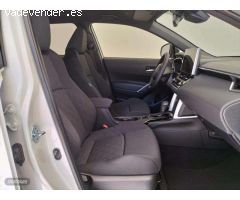 Toyota Corolla Cross Hybrid 1.8 Style de 2023 con 12.029 Km por 34.900 EUR. en MADRID