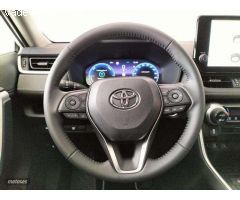 Toyota RAV 4 2.5 Hybrid 4wd Advance de 2023 con 5.985 Km por 39.990 EUR. en MADRID