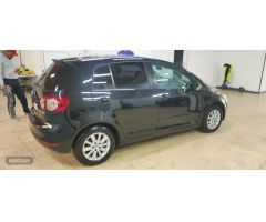 Volkswagen Golf Plus avancet de 2009 con 192.000 Km por 7.500 EUR. en Leon