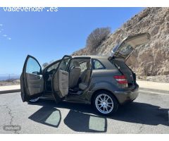 Mercedes Clase B B 180 d de 2009 con 420.000 Km por 6.500 EUR. en Las Palmas