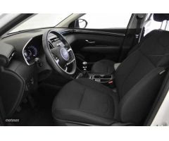 Hyundai Tucson Tucson 1.6 CRDI Maxx 4x2 de 2022 con 12.776 Km por 280.790 EUR. en Sevilla