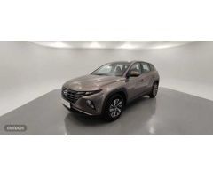 Hyundai Tucson 1.6 TGDI Klass 4x2 de 2023 con 17.577 Km por 22.900 EUR. en Barcelona