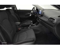 Hyundai i30 1.5 DPI Klass SLX 110 de 2023 con 10.753 Km por 19.995 EUR. en Alava