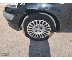Citroen C3 HDI 70CV ITV PARA 12 MESES de 2005 con 260.000 Km por 1.975 EUR. en Madrid