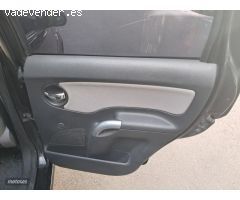 Citroen C3 HDI 70CV ITV PARA 12 MESES de 2005 con 260.000 Km por 1.975 EUR. en Madrid