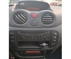 Citroen C3 HDI 70CV ITV PARA 12 MESES de 2005 con 260.000 Km por 1.975 EUR. en Madrid