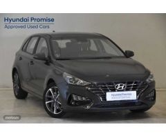 Hyundai i30 1.5 DPI Klass SLX 110 de 2023 con 18.204 Km por 19.500 EUR. en Barcelona