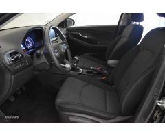 Hyundai i30 1.5 DPI Klass SLX 110 de 2023 con 18.204 Km por 19.500 EUR. en Barcelona