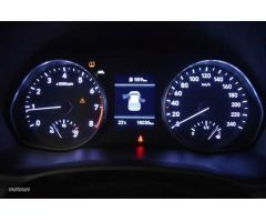 Hyundai i30 1.5 DPI Klass SLX 110 de 2023 con 18.204 Km por 19.500 EUR. en Barcelona