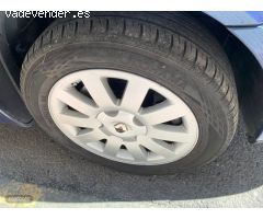 Renault Laguna 2.2 dci 150cv 6 velocidades expression 5 puertas de 2003 con 259.000 Km por 3.100 EUR