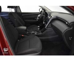 Hyundai Tucson 1.6 TGDI Klass 4x2 de 2023 con 13.994 Km por 24.000 EUR. en Granada