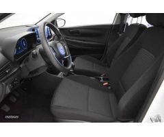 Hyundai i20 1.0 TGDI Klass 100 de 2023 con 6.251 Km por 15.720 EUR. en Sevilla