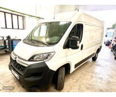 Citroen Jumper BlueHDi 140CV S&S 6V Furgon 35 L2H2 de 2020 con 56.820 Km por 18.500 EUR. en Barcelon