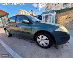 Renault Megane Confort Authentique 1.5DCI100 de 2004 con 246.100 Km por 1.200 EUR. en Malaga