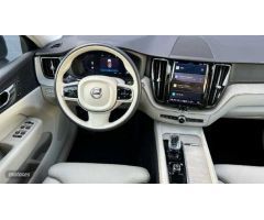Volvo XC 60 XC60 Inscription, B4 mild hybrid (gasolina) de 2022 con 14.740 Km por 43.900 EUR. en Mal