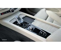 Volvo XC 60 XC60 Inscription, B4 mild hybrid (gasolina) de 2022 con 14.740 Km por 43.900 EUR. en Mal
