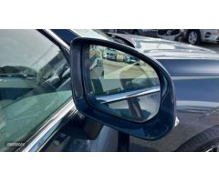 Volvo XC 60 XC60 Inscription, B4 mild hybrid (gasolina) de 2022 con 14.740 Km por 43.900 EUR. en Mal