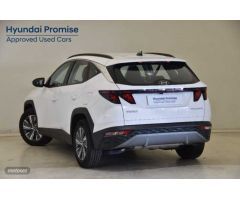 Hyundai Tucson 1.6 TGDI Maxx 4x2 de 2023 con 19.236 Km por 25.900 EUR. en Granada