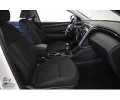 Hyundai Tucson 1.6 TGDI Maxx 4x2 de 2023 con 19.236 Km por 25.900 EUR. en Granada