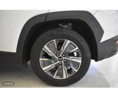 Hyundai Tucson 1.6 TGDI Maxx 4x2 de 2023 con 19.236 Km por 25.900 EUR. en Granada