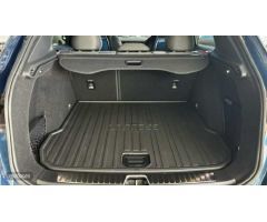 Lynk & Co 01 1.5 PHEV 6.6KW 261 5P de 2024 con 10 Km por 35.500 EUR. en Cordoba