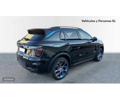 Lynk & Co 01 1.5 PHEV 6.6KW 261 5P de 2024 con 10 Km por 35.500 EUR. en Cordoba