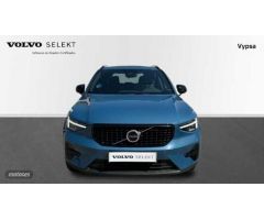 Volvo XC40 XC40 Plus, B3 mild hybrid, Gasolina, Dark de 2023 con 20.936 Km por 37.900 EUR. en Cordob