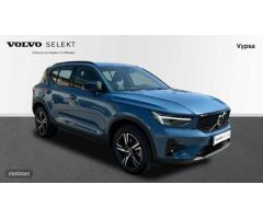 Volvo XC40 XC40 Plus, B3 mild hybrid, Gasolina, Dark de 2023 con 20.936 Km por 37.900 EUR. en Cordob