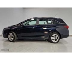 Opel Astra FAMILIAR 1.6 CDTI SELECTIVE PRO 110CV 5P de 2019 con 79.777 Km por 13.500 EUR. en Sevilla