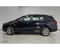 Opel Astra FAMILIAR 1.6 CDTI SELECTIVE PRO 110CV 5P de 2019 con 79.777 Km por 13.500 EUR. en Sevilla
