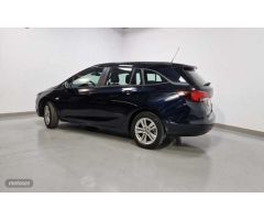 Opel Astra FAMILIAR 1.6 CDTI SELECTIVE PRO 110CV 5P de 2019 con 79.777 Km por 13.500 EUR. en Sevilla