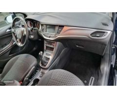 Opel Astra FAMILIAR 1.6 CDTI SELECTIVE PRO 110CV 5P de 2019 con 79.777 Km por 13.500 EUR. en Sevilla